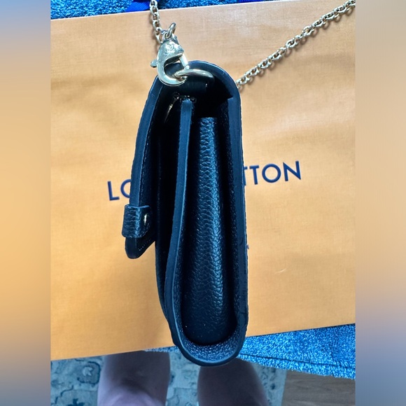 100% Authentic Louis Vuitton: Vavin Chain Wallet-Black MNG - Picture 10 of 13